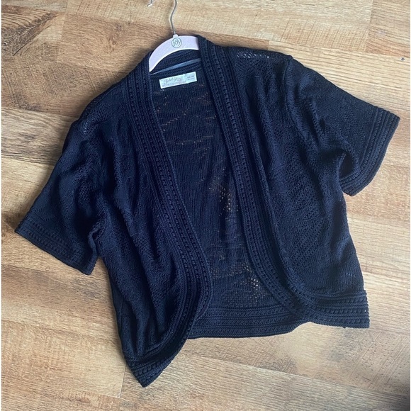 Faded Glory Sweaters - Faded Glory black Knit Shrug juniors size XXL